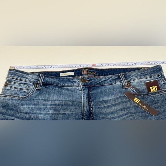NEW KUT From The Kloth Women’s Katy High Rise Ankle Straight Jeans Plus Size 20W - Picture 12 of 12